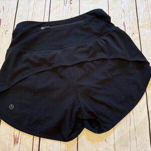 Lululemon 4” Sped up shorts